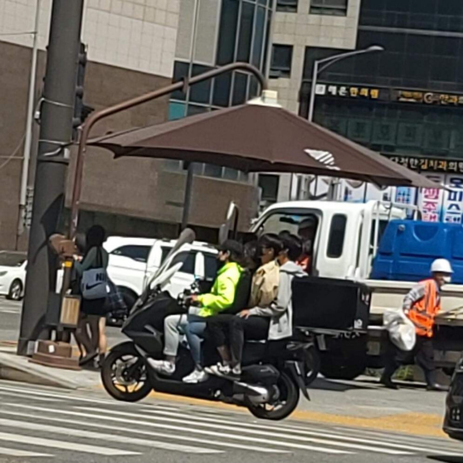 어질어질 천호역 오토바이