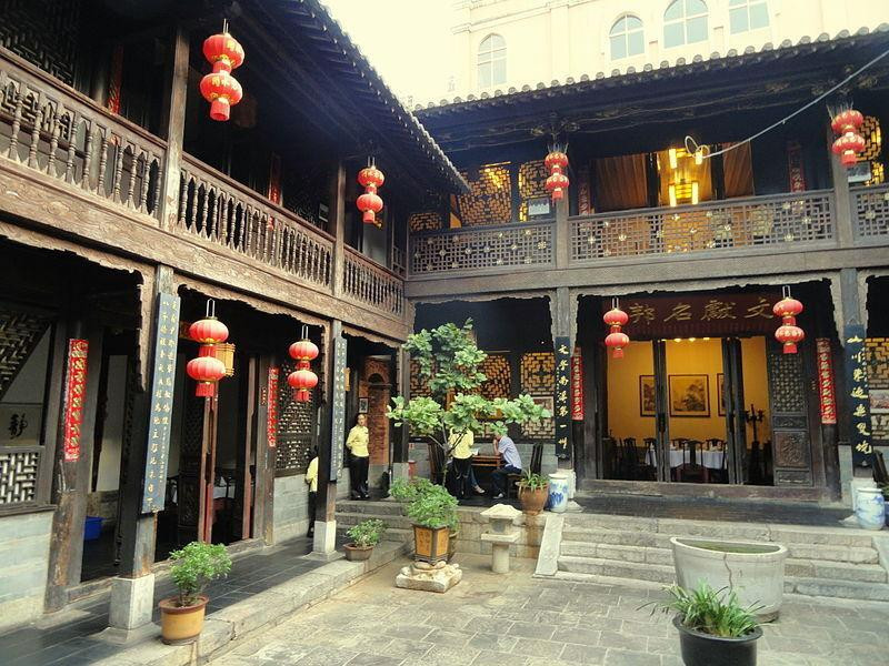 식사하면서 싸움 구경하기 좋은 곳