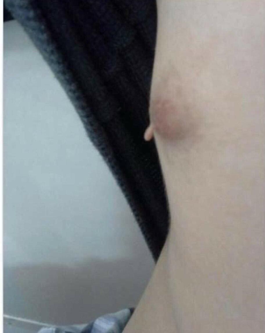 젖꼭지 레전드.jpg